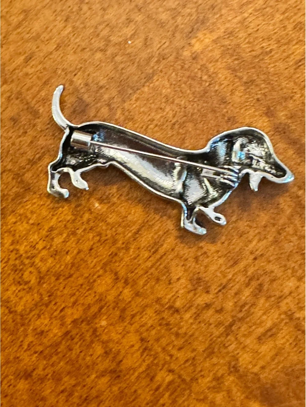 Silver Tone Dachshund Dog Brooch Pin 521